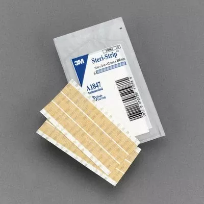 3M A1847 Steri-Strips Anti-Microbial - (1/2)" x 4", 6 strips/envelope, Box of 50 envelopes