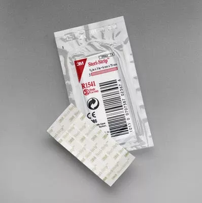 3M R1541 Steri-Strips Reinforced - (1/4)" x 3", 3 strips/envelope, Two envelopes for a total of 6 steri-strips