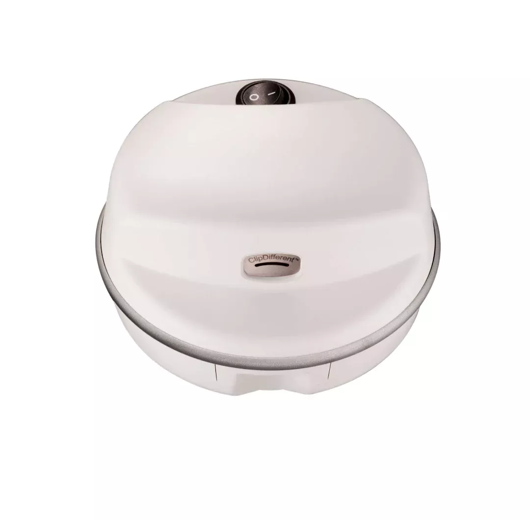 ClipDifferent Pro Automatic Fingernail Clipper - The Safe Way to Trim Fingernails - Blowout