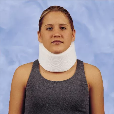 DeRoyal Cervical Collar DeRoyal Soft Density Medium One Piece 3-1/2 Inch Height 22-1/2 Inch Length