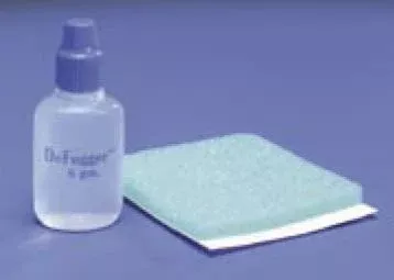 DeRoyal Defogger™ Anti-Fog Kit Oval Bottle Anti-fog Solution with X-ray Detectable Foam Pad