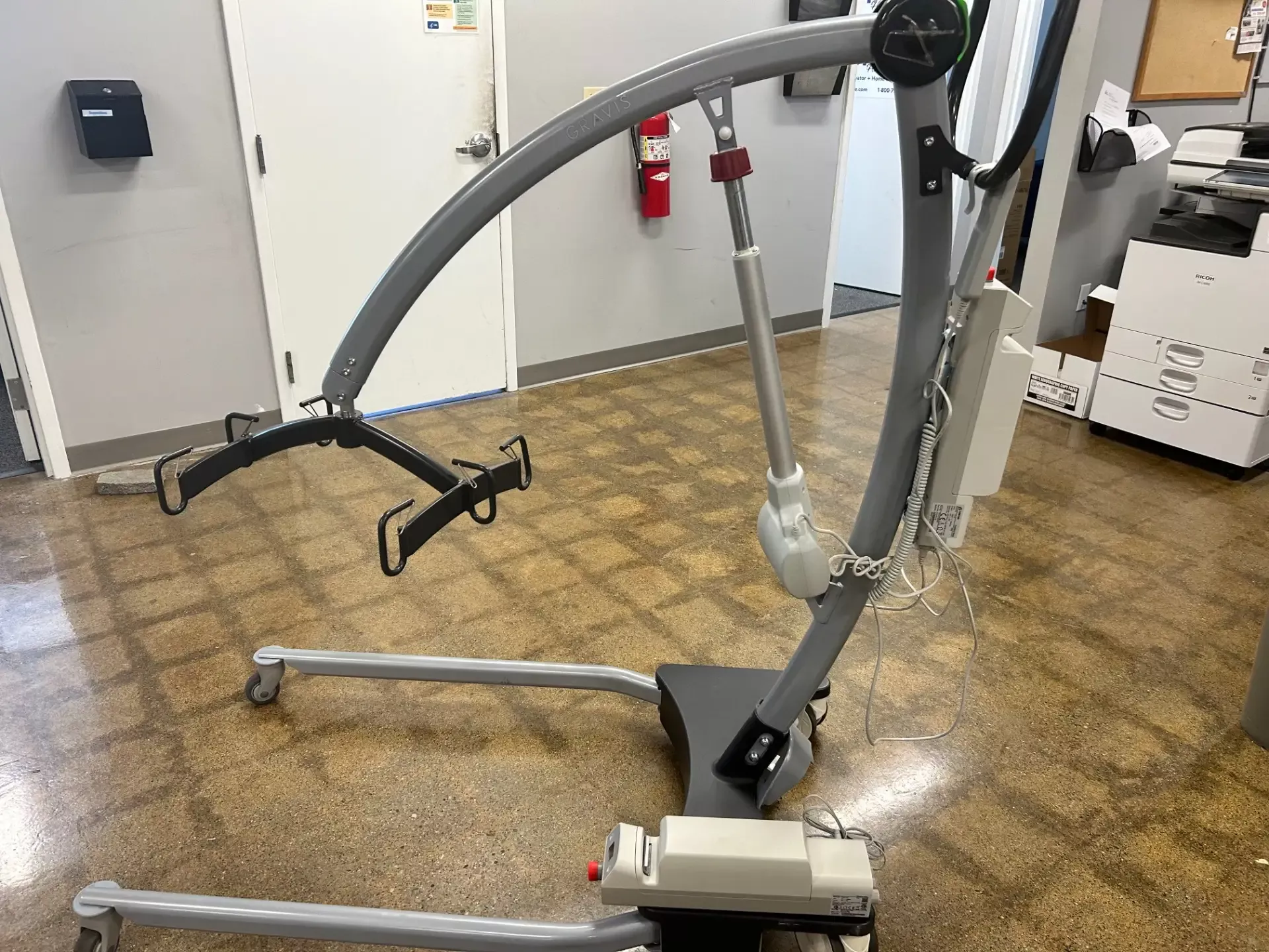 Gravis Floor Bariatric Lift (Power Base) - Open Box