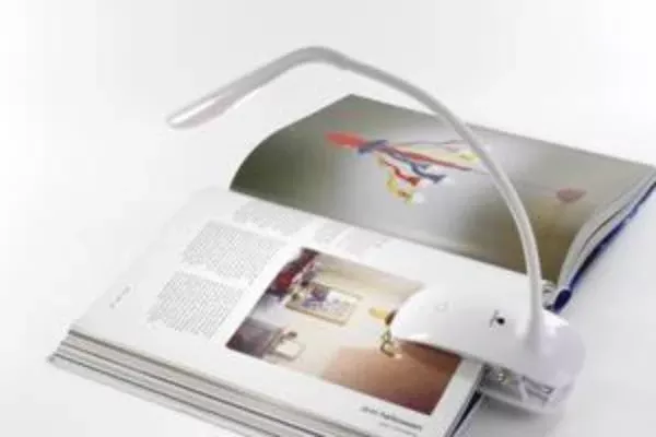 LS&S Daylight Smart Clip-on Lamp