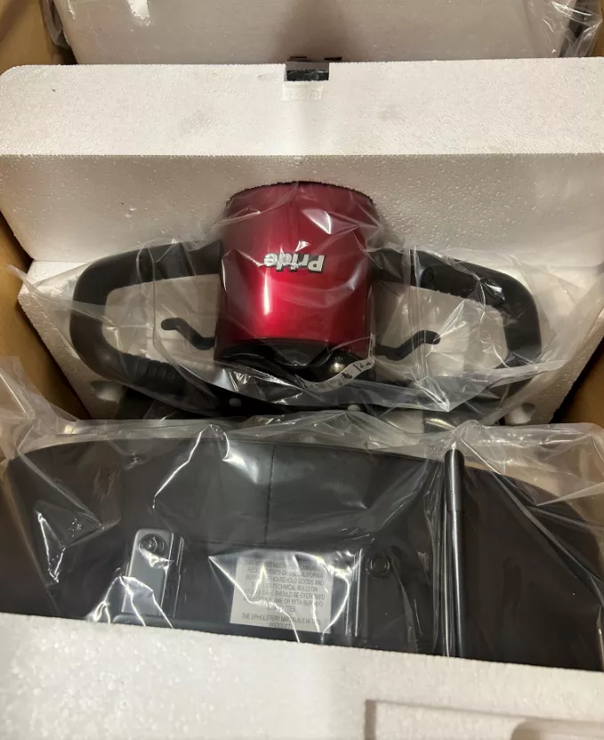 Victory 9 3-Wheel Mid-Size Scooter - Like New in Box - Open Box